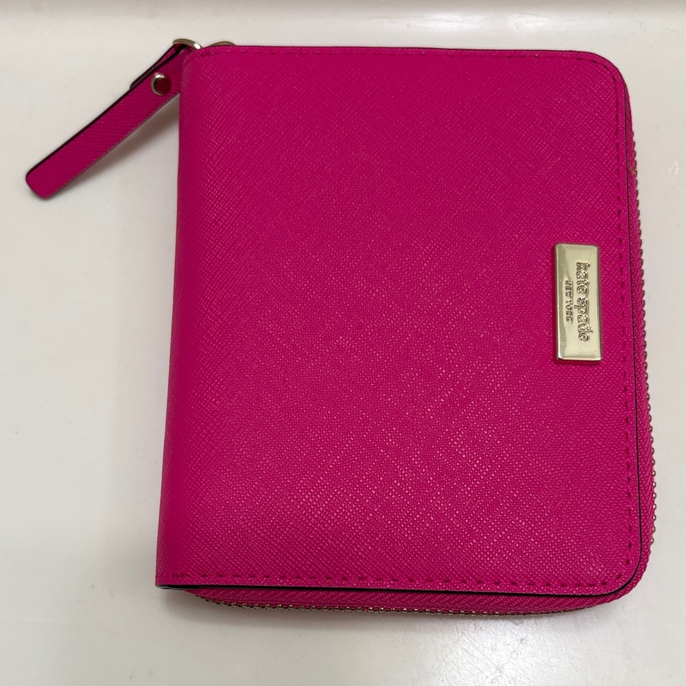 Kate Spade Pink Zip Wallet